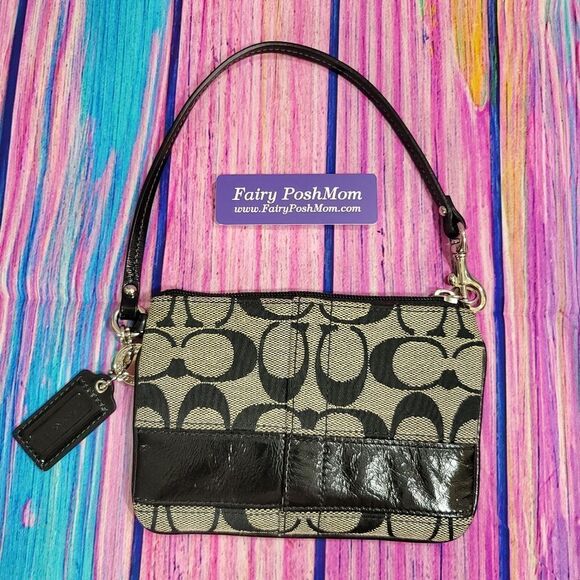Coach Signature Kissing C's Black and Tan Wristlet or Wallet - Picture 1 of 15